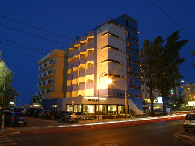 media.Esterno2notturna