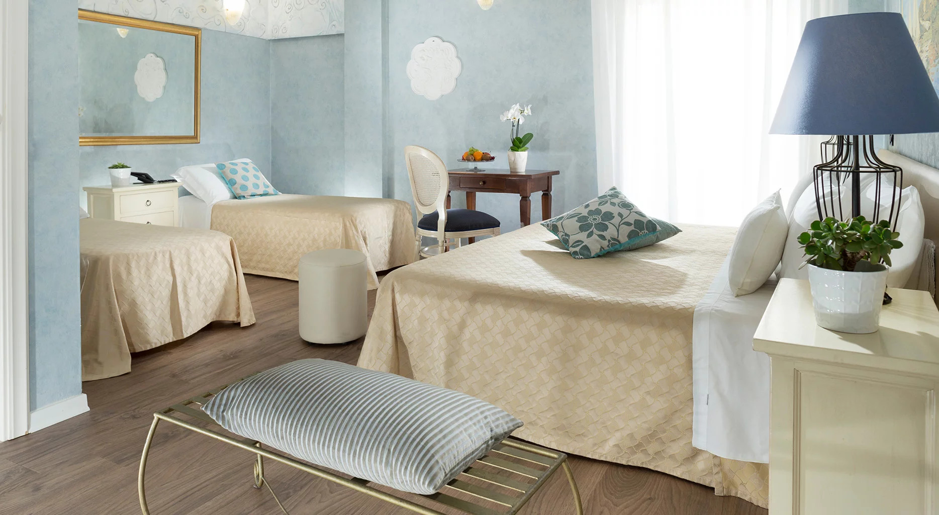 media.Camera_junior_DeluxeFamily_Hotel_Apollo_Riccione